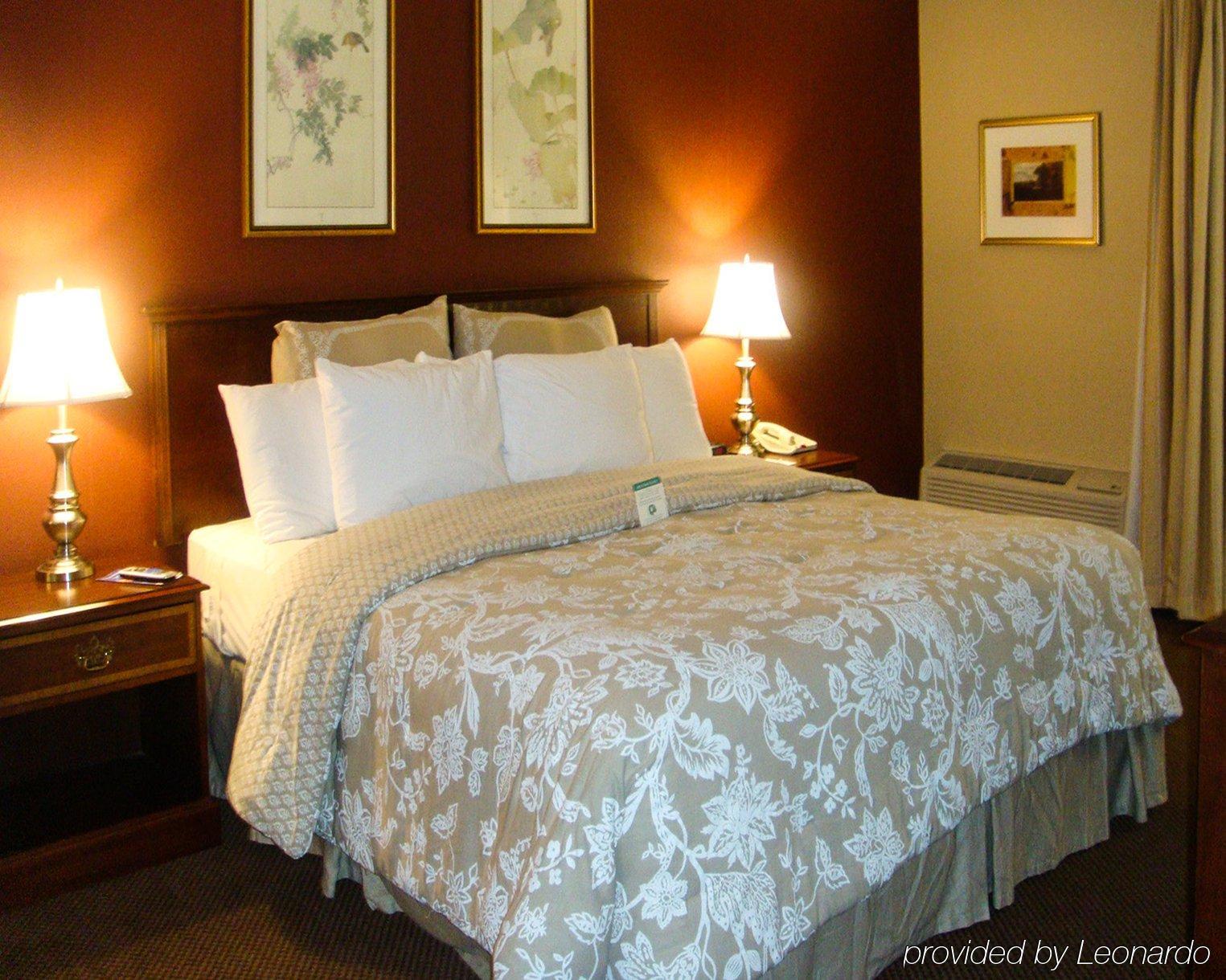 Plaza Inn & Suites Hagerstown Eksteriør bilde