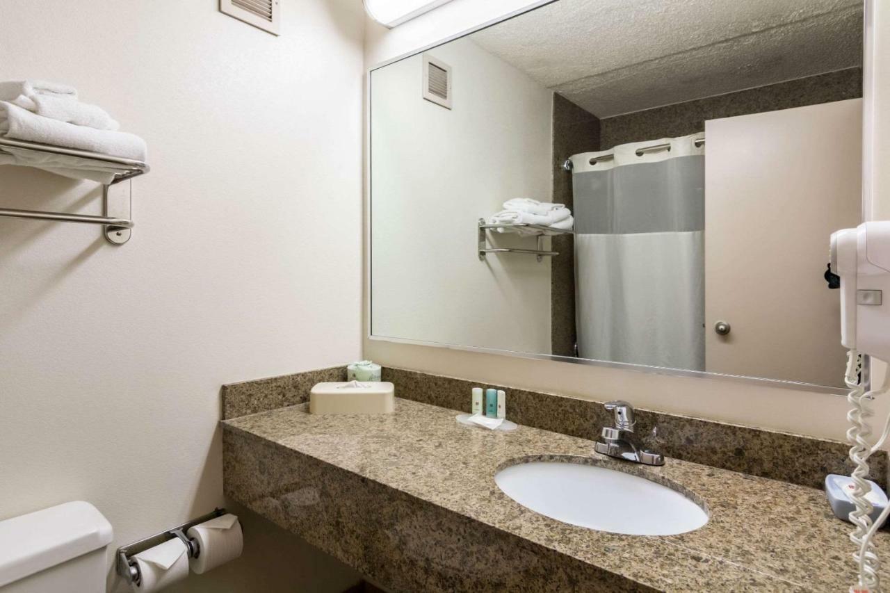 Plaza Inn & Suites Hagerstown Eksteriør bilde